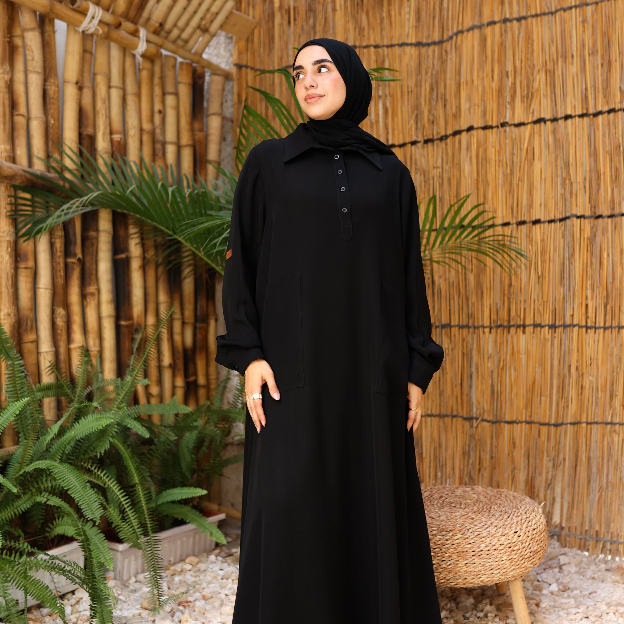 عباية خطوة (أسود)