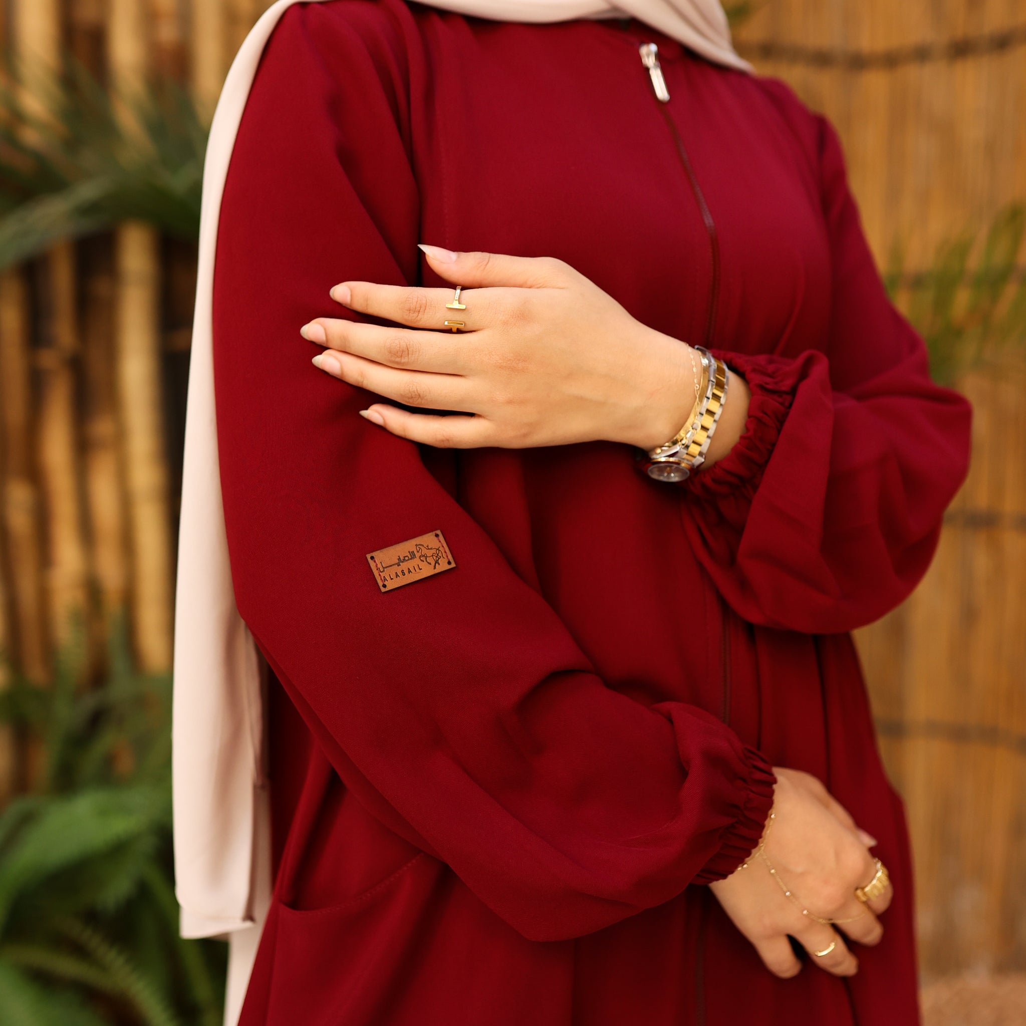 عباية خطوة (بورجندي)