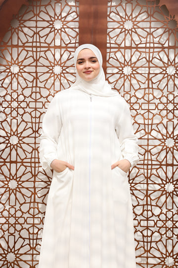 Umrah abaya